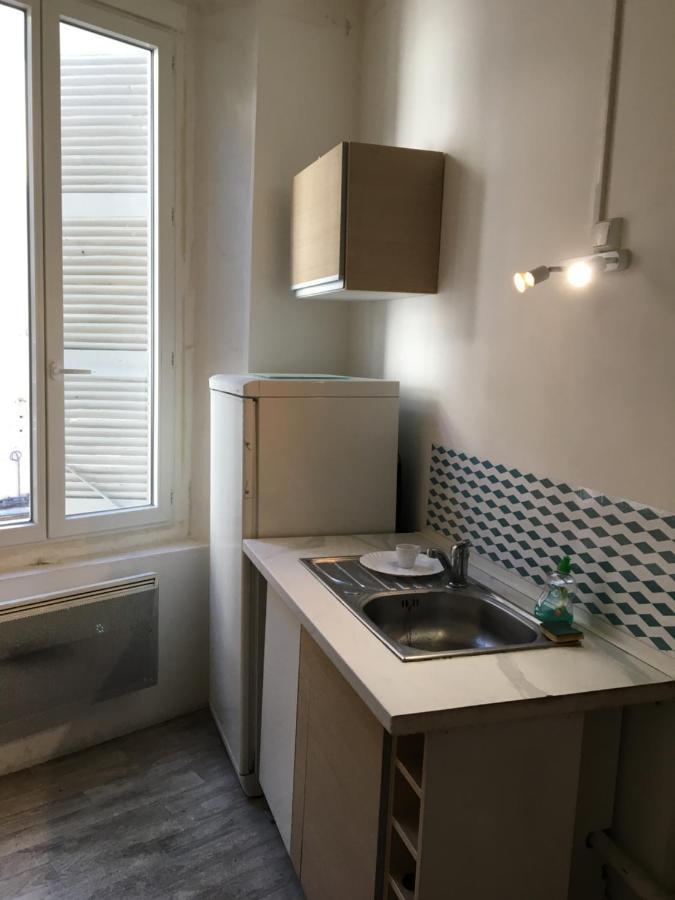 Le Victor Hugo 1G Et Sa Pizza Offerte Apartment Aurillac Luaran gambar